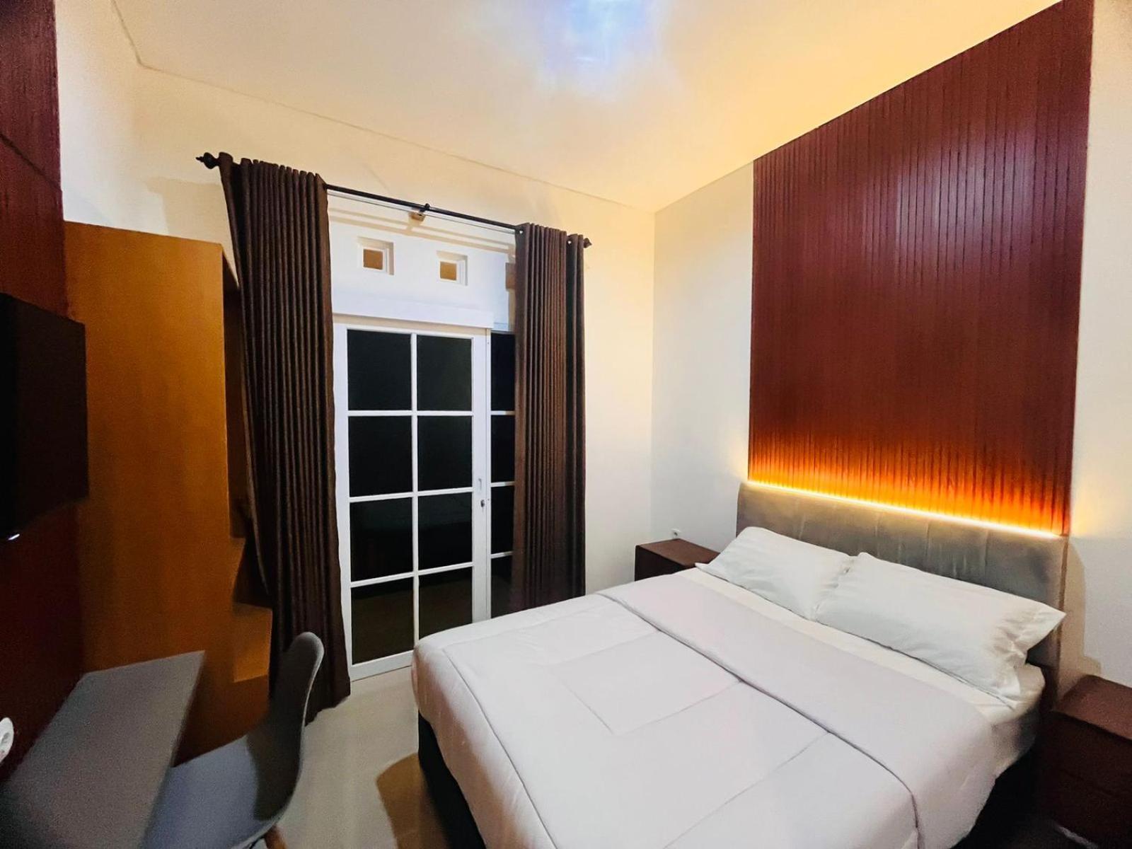 House Of Bedjo Powered By Cocotel Jogjacarta Exterior foto