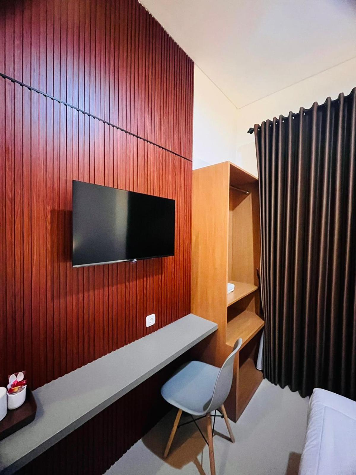 House Of Bedjo Powered By Cocotel Jogjacarta Exterior foto