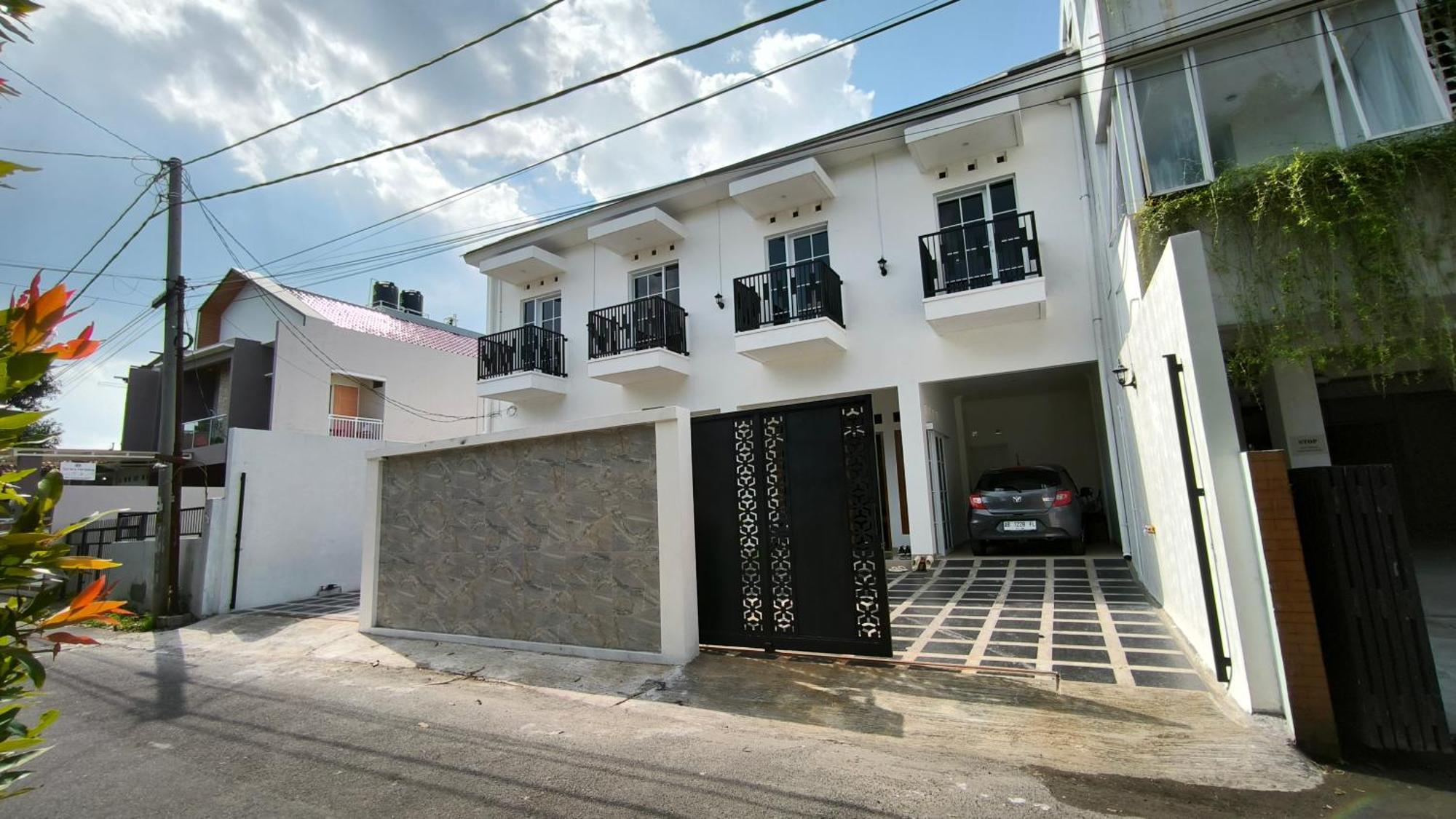 House Of Bedjo Powered By Cocotel Jogjacarta Exterior foto